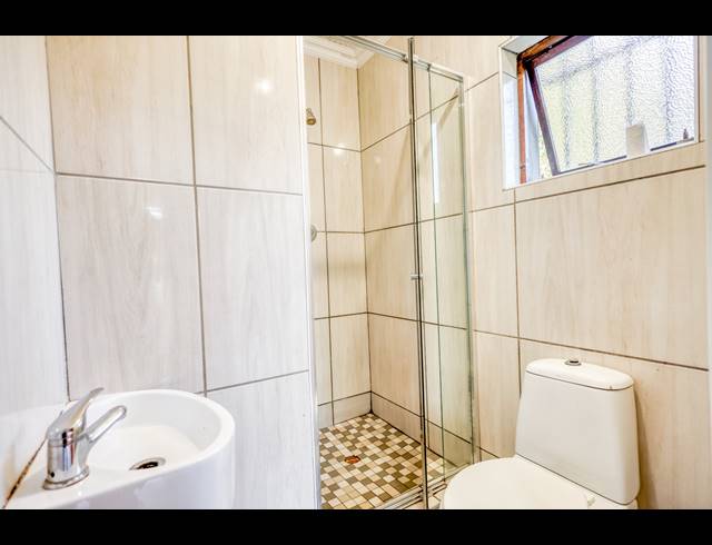3 BEDROOM HOUSE FOR SALE IN BEACON BAY